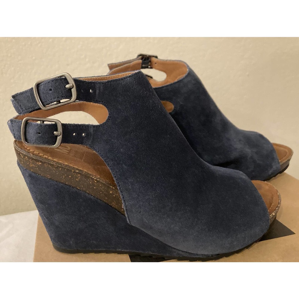 Mark Jenkins Women’s Navy Suede booties Wedges Size 8